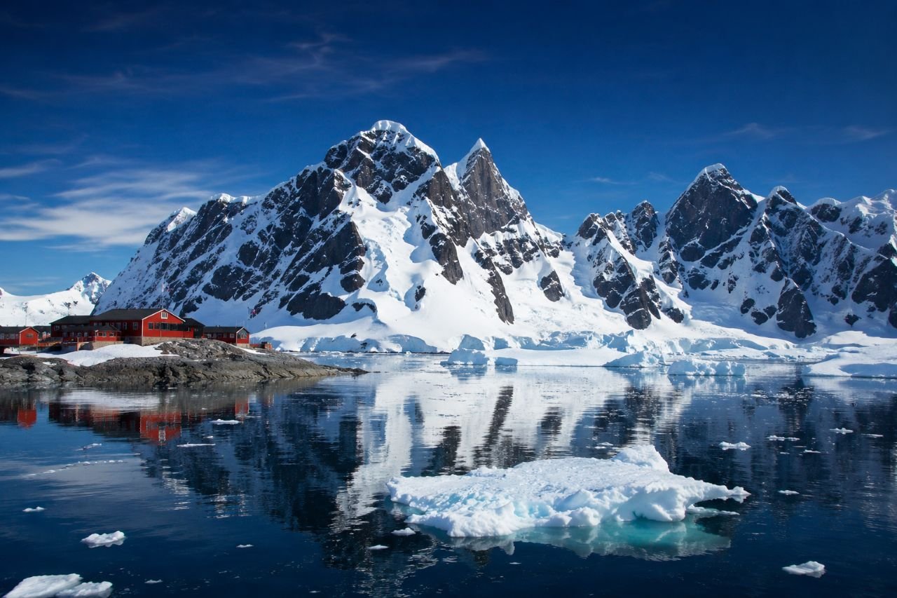 antarctica frozen beauty at the research station