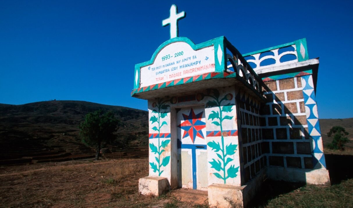 Why Malagasy People Never Point at a Grave With a Finger — and What They Use Instead